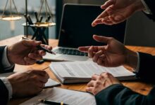كيف تساهم أنظمة إدارة القضايا في رفع كفاءة مكاتب المحاماة والتحول الرقمي؟